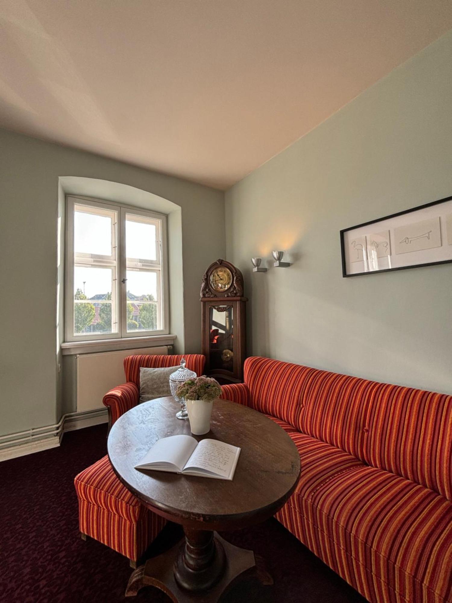 Hotel Zollhaus Schleswig Extérieur photo