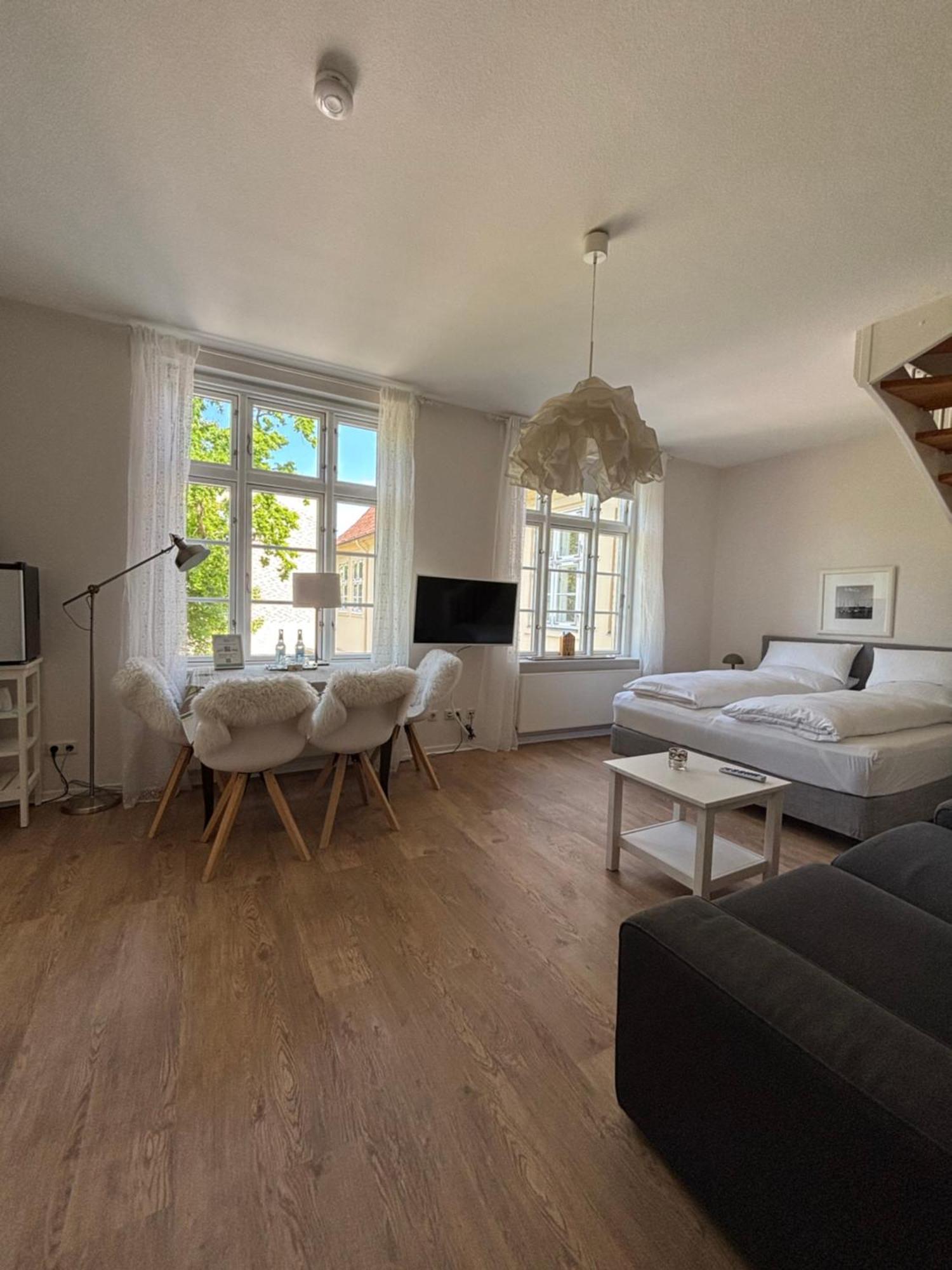 Hotel Zollhaus Schleswig Extérieur photo