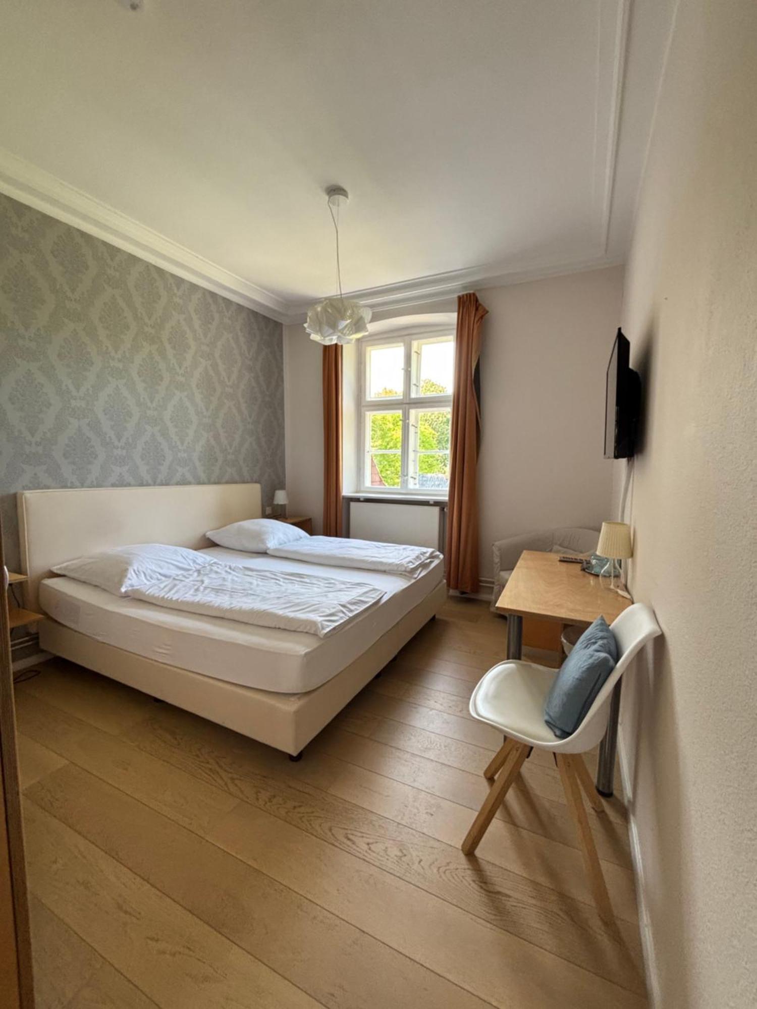 Hotel Zollhaus Schleswig Extérieur photo