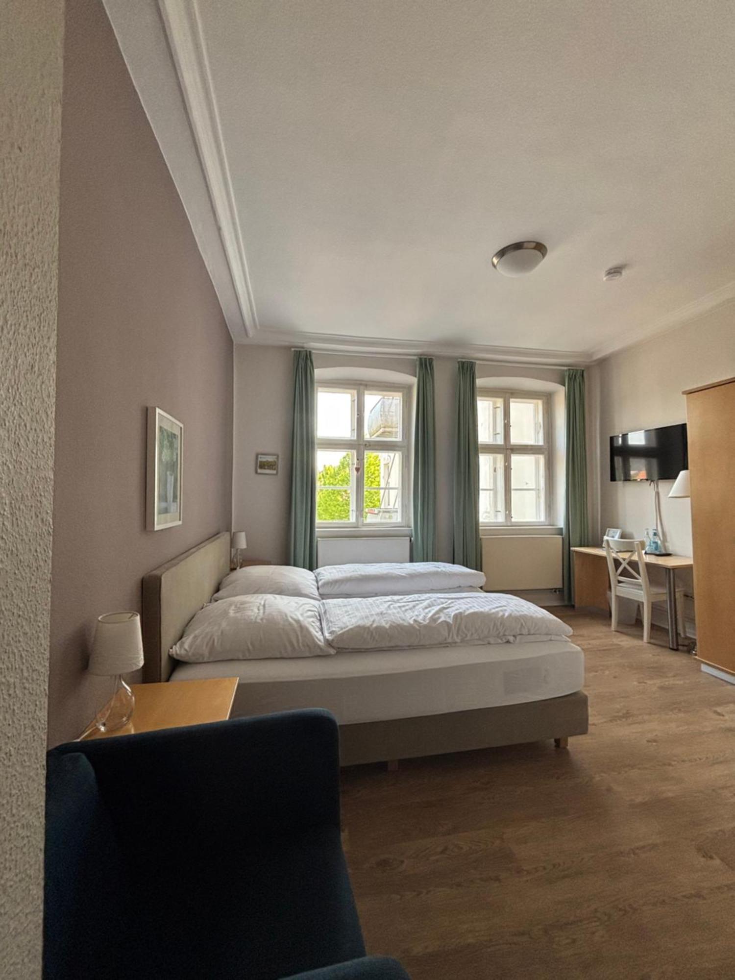 Hotel Zollhaus Schleswig Extérieur photo